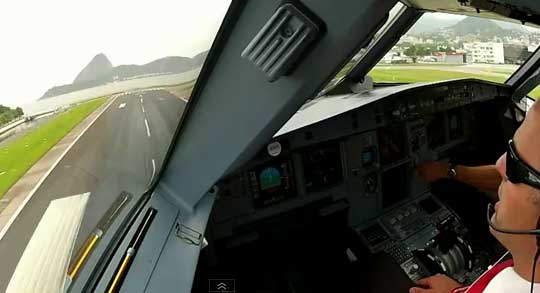 Impressive Pilot's View From a Cockpit