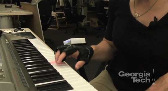 Touch Glove Teaching You How To Play Piano