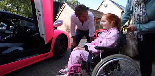Lamborghini Grants Wish of Dying Child to Drive a Pink Aventador