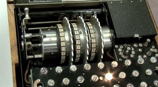 Fascinating How the German WW2 Enigma Machine Worked
