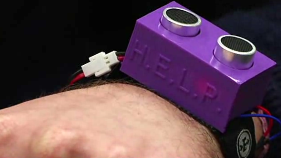 Device helps blind 'See' like a bat
