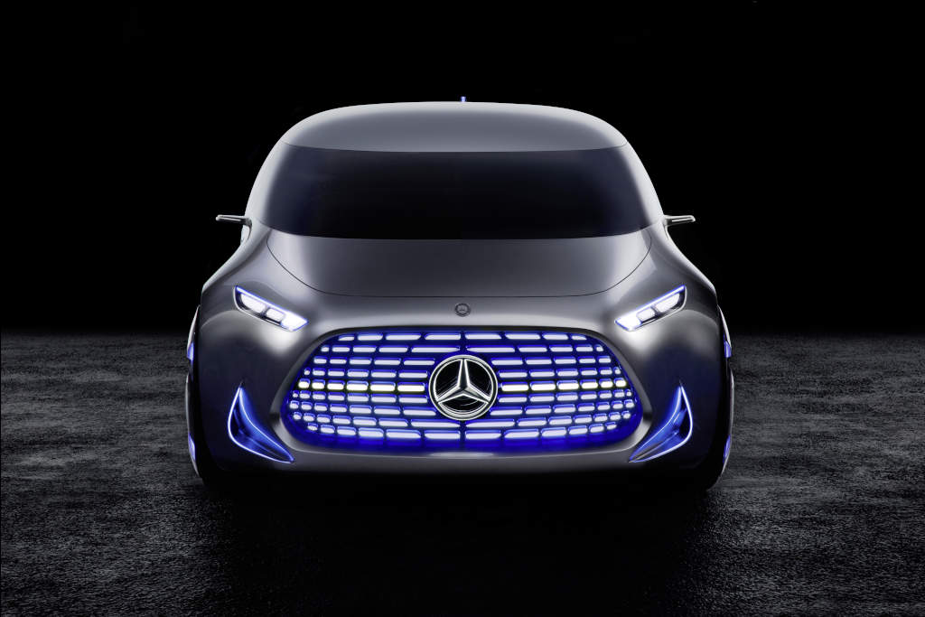 Self-Driving Mercedes Vision Tokyo is Powered by Electric Engine and Hydrogen Fuel Cell