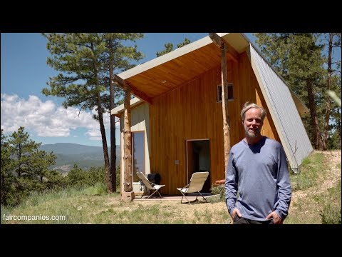 Designer builds efficient off-grid Passive House in Colorado