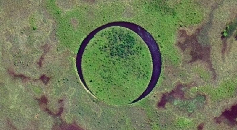 This Lake Is Home To A Bizarre "Floating Eye" Island